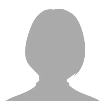 Einfühlsame Zahnärztin: Moderne Erwachsenen- und Kinderbehandlung